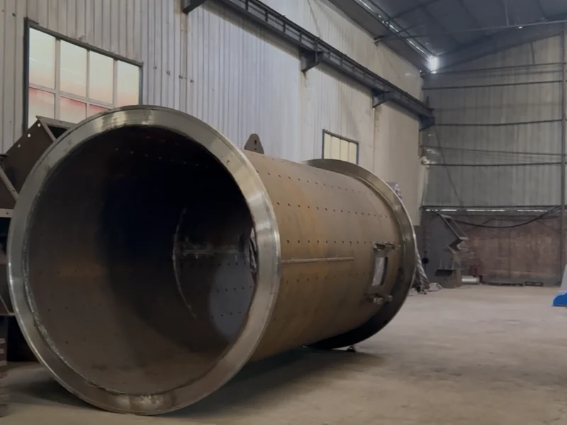 The drum opening and its assembly condition.
